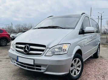 Х/н Mercedes Vito 639 2010-2014 накл. на передню решітку 4шт (TAN24) 00-00010601 фото
