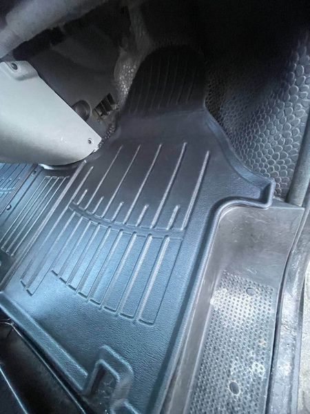 Поліуретанові килимки для Nissan Primastar (2002-2016) (1plus2) з бортиками 30 мм (Stingray) 5018152.00 фото