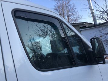 Дефлектори вікон (вітровики) Mercedes Sprinter 2006-2017/ VW Crafter 2D (вст 2шт) (HEKO) 31161 фото
