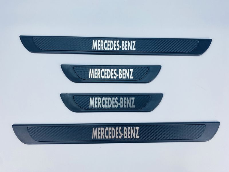 Накладки на пороги Mercedes-Benz 4шт (Y-3 чорний хром-карбон) (TAN24) 00-00014636 фото