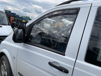 Дефлекторы окон (ветровики) Mercedes Vito W-639 Viano 2003+ 2D (вст, 2шт) (Heko) 23218 фото