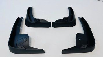 Брызговики Nissan Tiida 2004-2012 00-00016792 фото