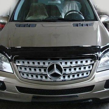 Дефлектор капота (мухобойка) Mercedes M-Class W-164 2005-2011 (VIP) 00-00000293 фото
