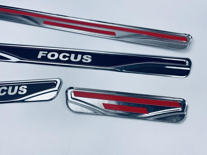 Накладки на пороги Ford Focus 4шт (Y-2 хром-карбон) (TAN24) 00-00011676 фото