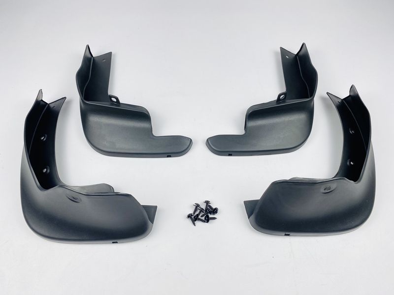 Бризковики Nissan Qashqai / Rogue Sport 2014-2021 00-00014360 фото