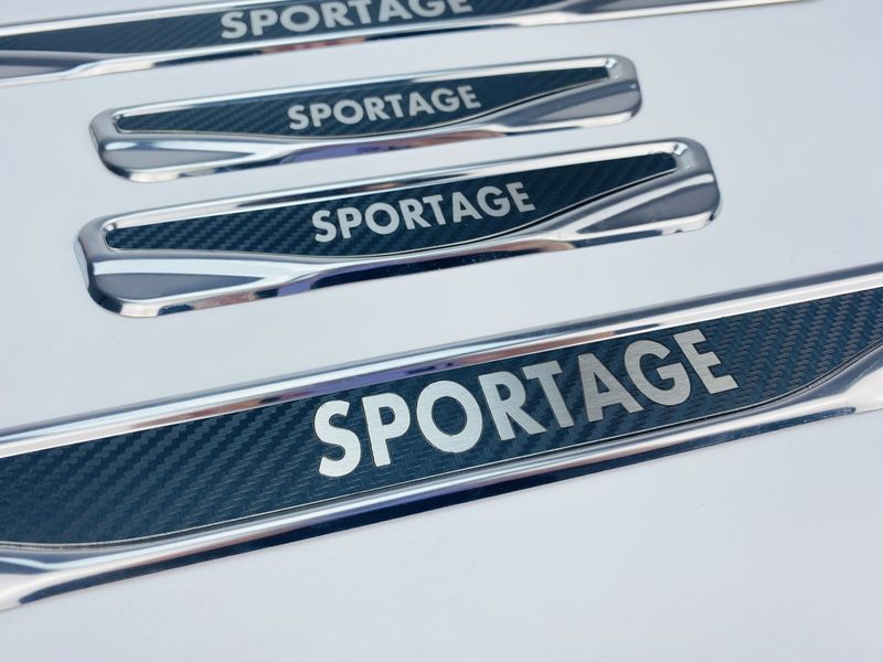 Накладки на пороги Kia Sportage 4шт (Y-2 хром-карбон) (TAN24) 00-00011765 фото