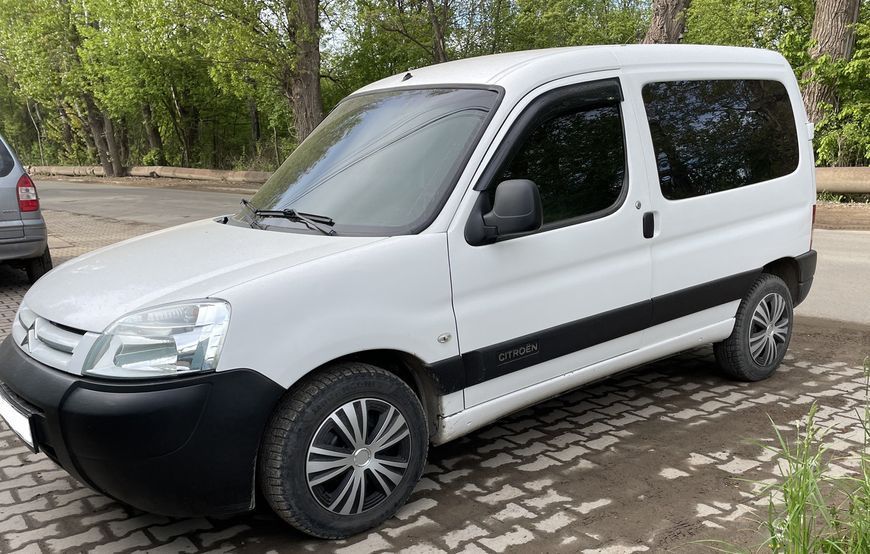 Д/в Renault Kangoo I 1997-2007 (HiC) широкi 00-00003807 фото